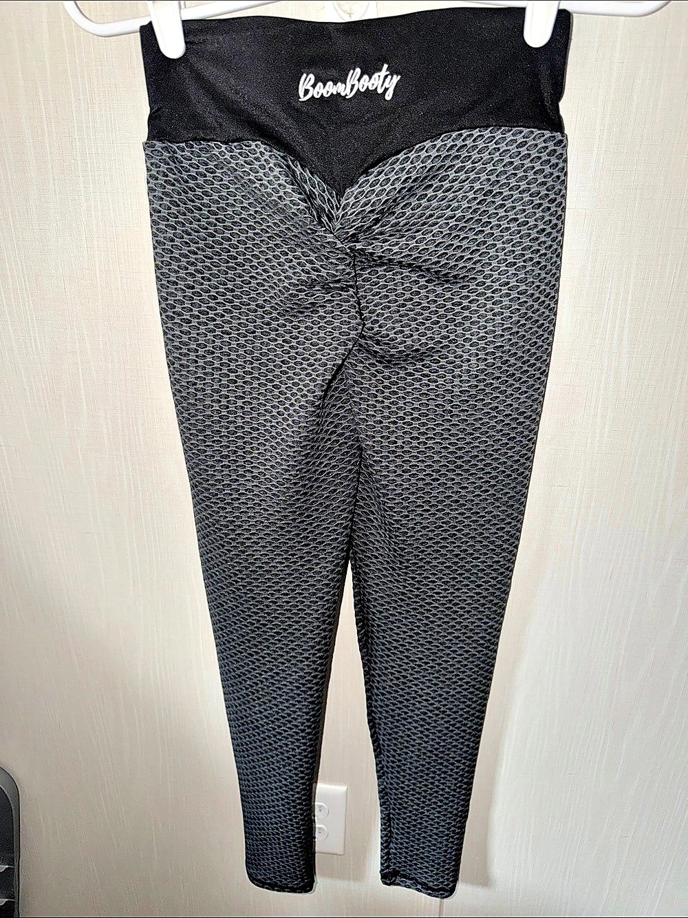 Boohoo Textured High Waist Leggings in Black & Gray Size Small Like New